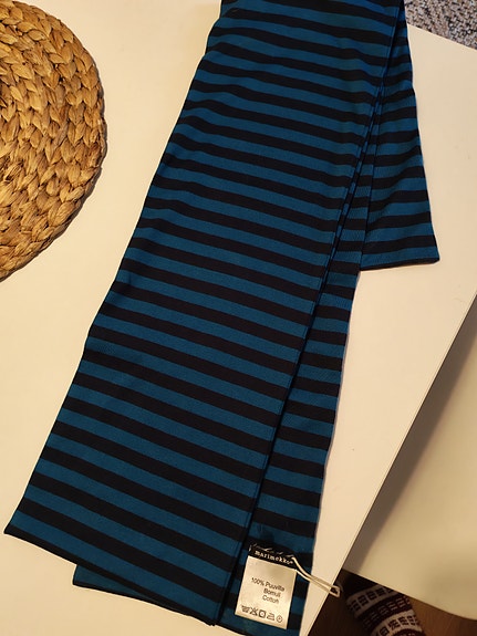 Marimekko trikoo huivi.