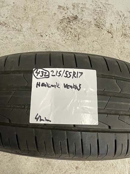 215/55R17 Hankook ventus