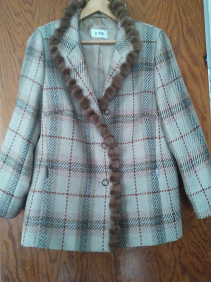 Product image 1 of 2