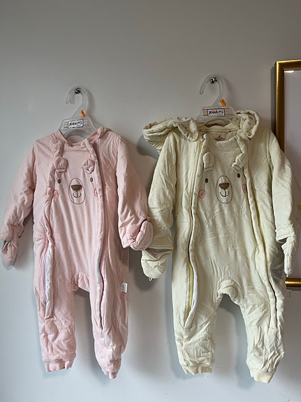 UUSI unisex vauvan haalari 74 beige 2kpl