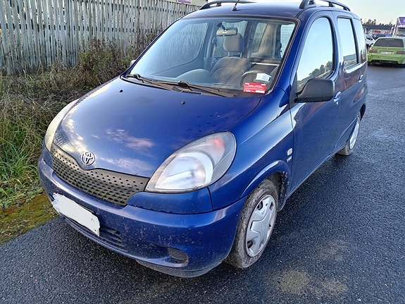 Toyota Yaris Verso 1.3 -02