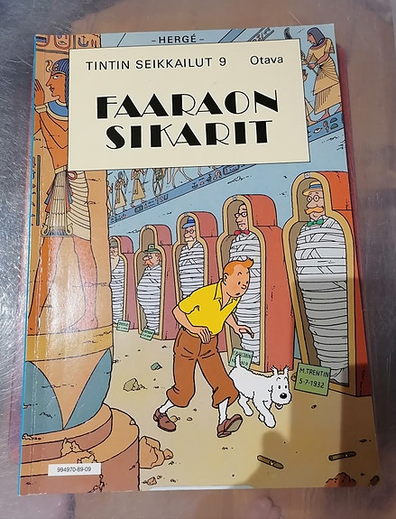 Tintin seikkailut -sarjakuvia