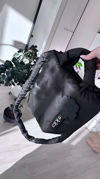Uusi Marimekon laukku ja avaimenperä ovh 145e