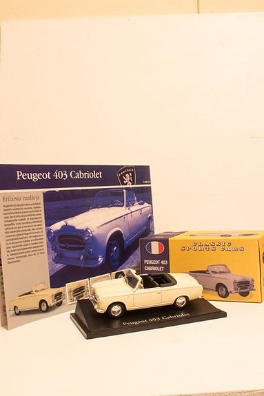 Peugeot 403 Cabriolet 1:43 Pienoismalli