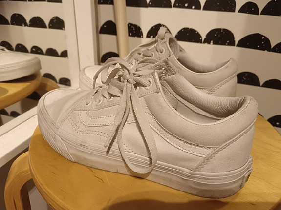 Valkoiset vans tennarit 37