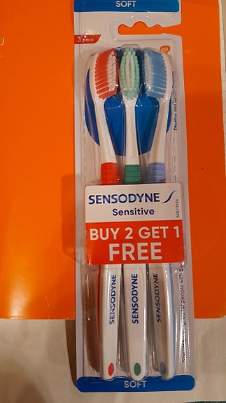 Sensodyne hammasharjat