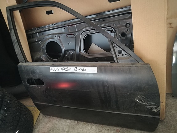 Toyota Corolla 1997-2001 uusi etuovi
