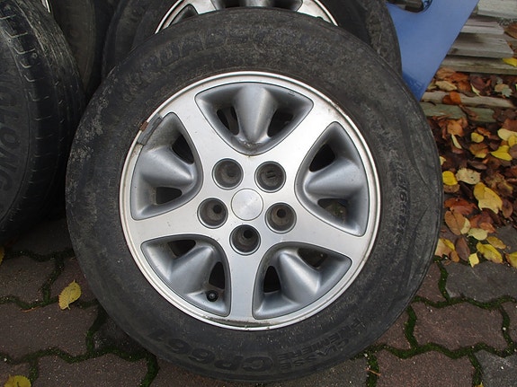 Orig. Voyager aluvanteet 15" - sopii Qashqai ja Honda ?