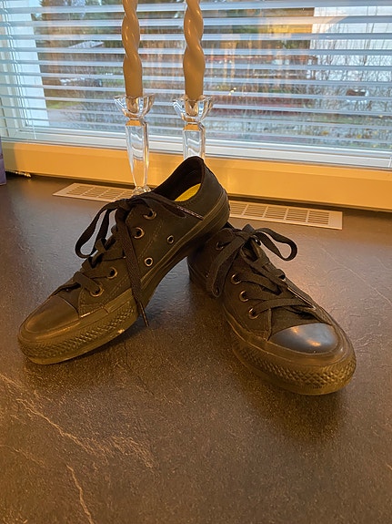 Converse Tennarit Koko 36,5 Musta