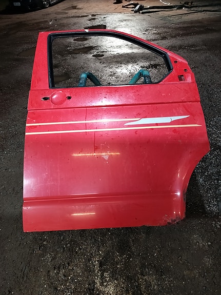 VW T5 etuovet ja lasit