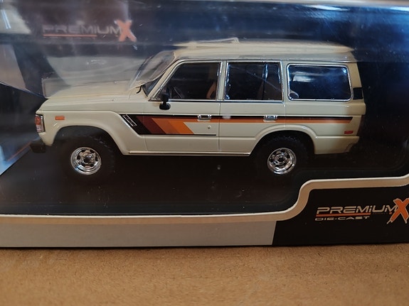 Pienoismalli Toyota Land Cruiser 1982