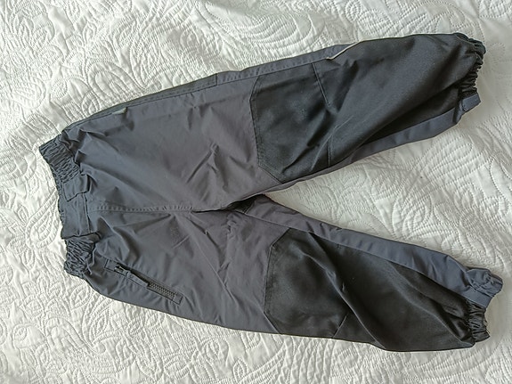 Lasten ulkohousut koko 104