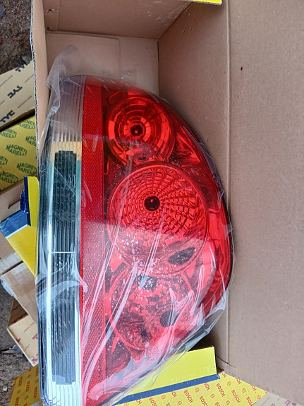 Fiat Linea oikea takavalo