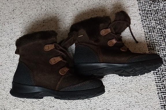 POMAR Goretex talvinilkkurit, ovh 129€, koko 36