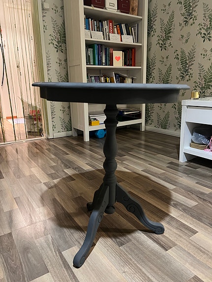 Pöytä
