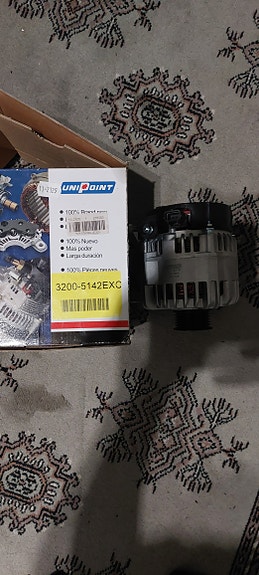Unipoint auton laturi