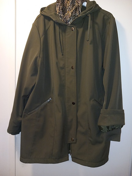 Naisten SOFTSHELL-TAKKI
