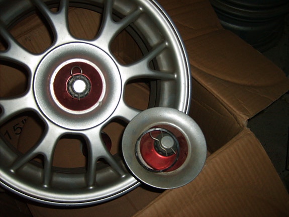 3kpl  15"  5x114.3 vanteita (valm.Britania)