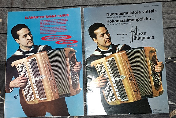 Vanhat nuottivihkot LASSE PIHLAJAMAA, 2 kpl
