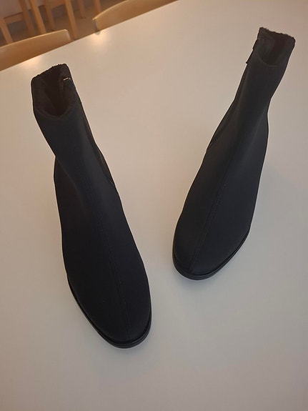 Pomar Gore-Tex -nilkkurit mustat 41 * UUDET