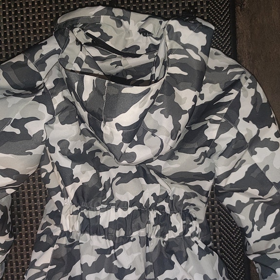 Product image 9 of 9