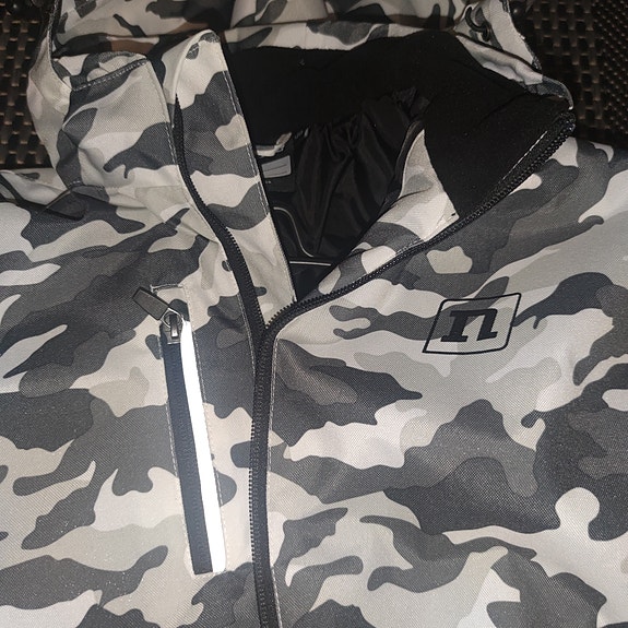 Product image 7 of 9