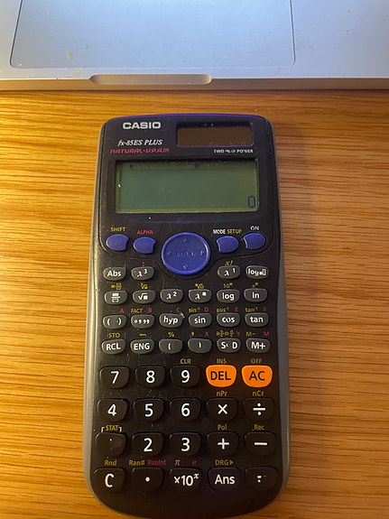 Funktiolaskin Casio fx 85ES Plus