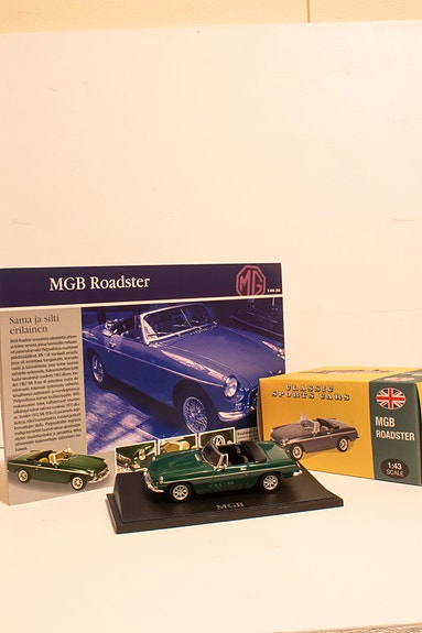 MGB Roadster 1:43 Pienoismalli