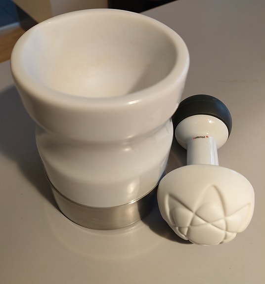 Üutensil mortteli huhmare