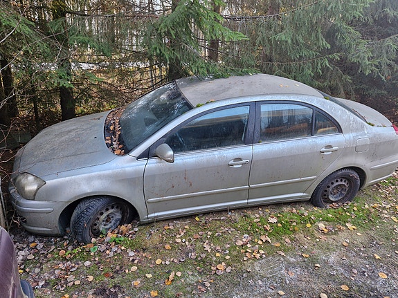 Avensis T25 Sedan 2008 2.0D-4D osina