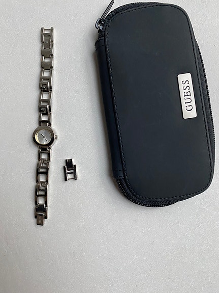 Guess-kello