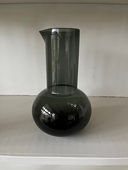 IITTALA 1621 kaadin musta Design Kaj Franck