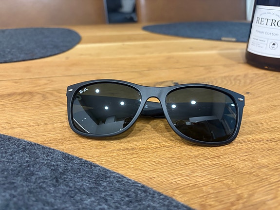 Ray-Ban RB2132 New Wayfarer Aurinkolasit Musta Unisex