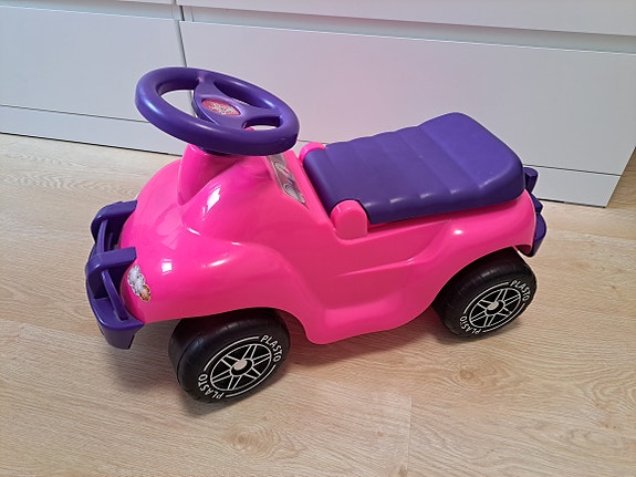 Plaston prinsessa-auto
