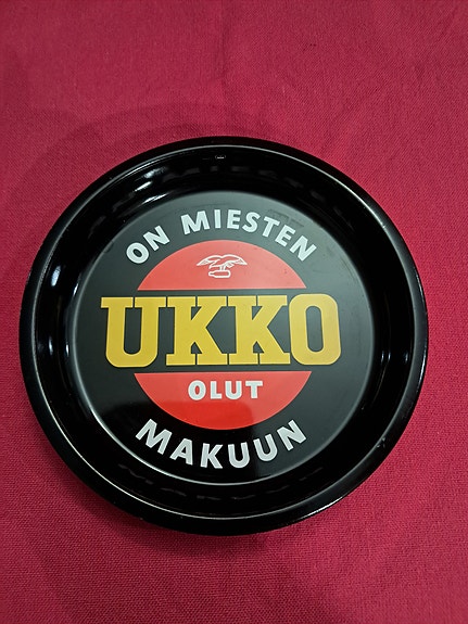 Ukko tuhkakuppi.