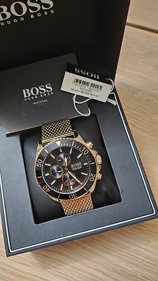 Boss rannekello