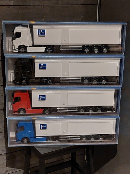Emek Volvo puoliperä yhdistelmä