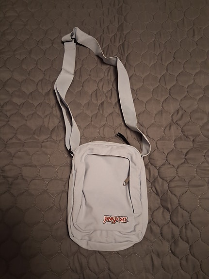 Jansport olkalaukku käyttämätön