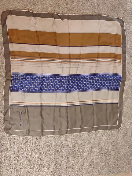 Christian Dior vintage silkkihuivi