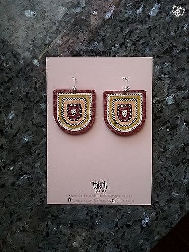 Törmi design korvakorut