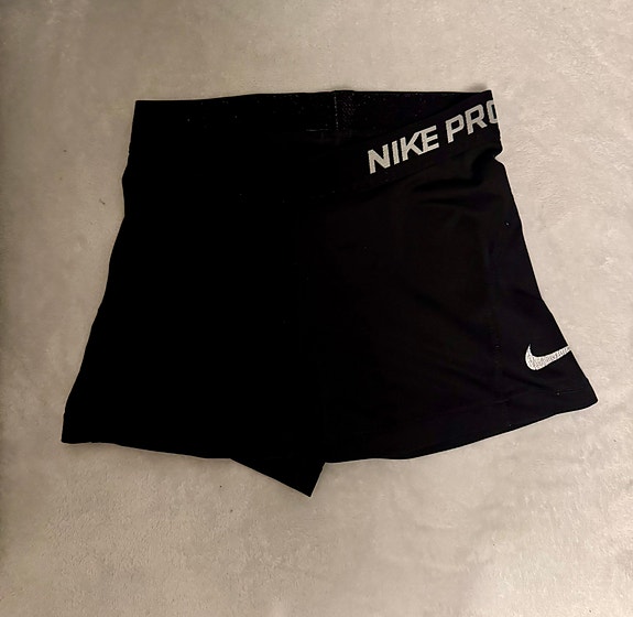 Nike Pro shortsit / mikroshortsit