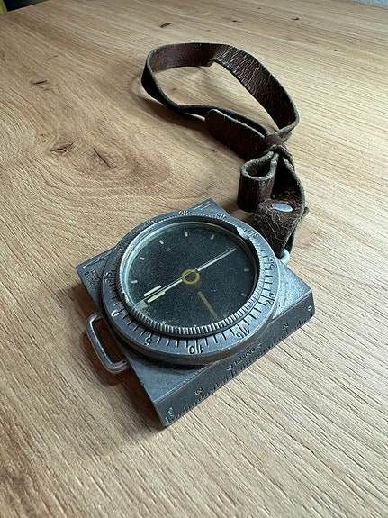 Suunto Oy kompassi