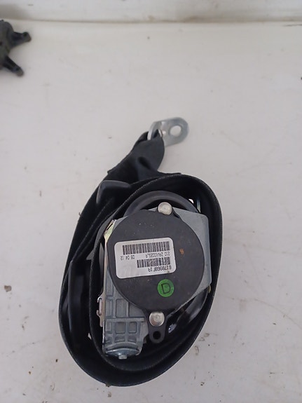 VW Golf 2009-2014 1.2 TSI Turvavyö etu vasen 1K4857705BERAA