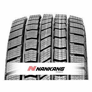 Uudet Nankang 35x12,5R15 kitkarenkaat rahteineen