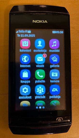 Laturi +Nokia Asha 306 RM-767
