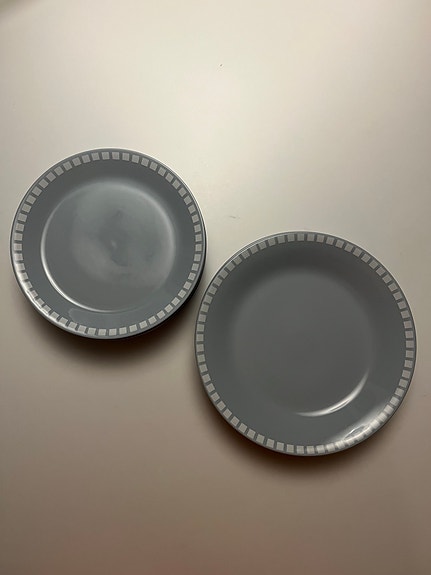 Arabia Helmi-lautaset