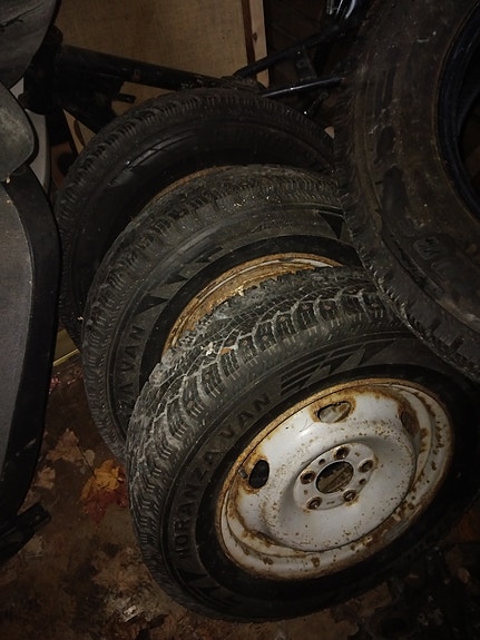bridgestone .195/75-16 c. 4 kpl.5*118 jako,dugado,peudeot j5,citroen c25