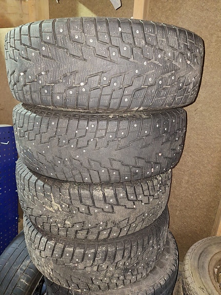Mersun Talvirenkaat 205/60 R16
