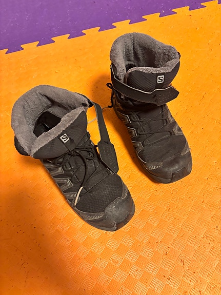 Salomon lasten talvikengät koko 38