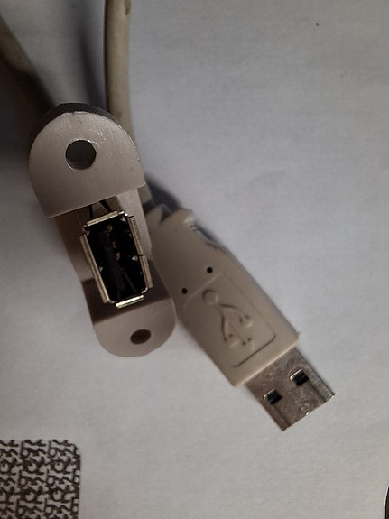 USB-A jatkokaapeli